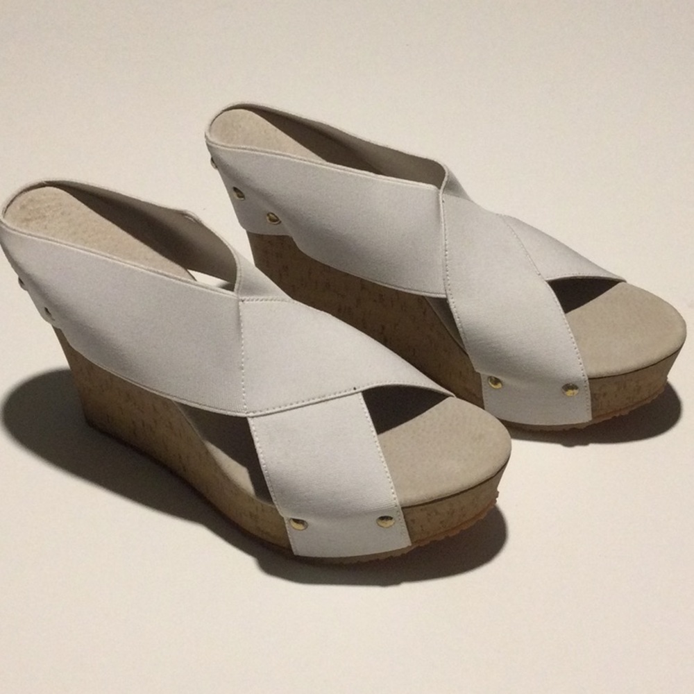 White Wedge Platform Slides